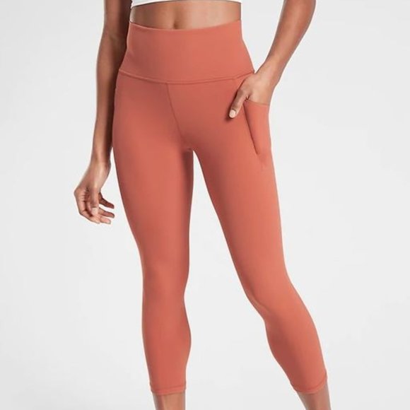 Athleta Pants - Athleta Salutation Stash Capri Leggings, size S, VGUC